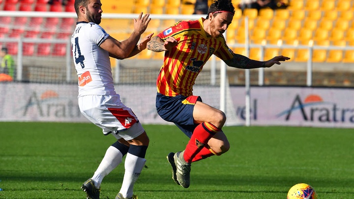 Genoa với Lecce