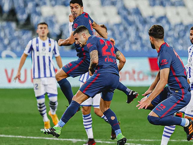 Sociedad với Atletico Madrid